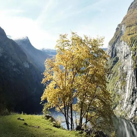 Union Bad & Ξενοδοχείο 4*