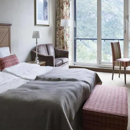 Union Bad & Ξενοδοχείο 4*