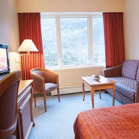 Union Bad & Ξενοδοχείο 4*